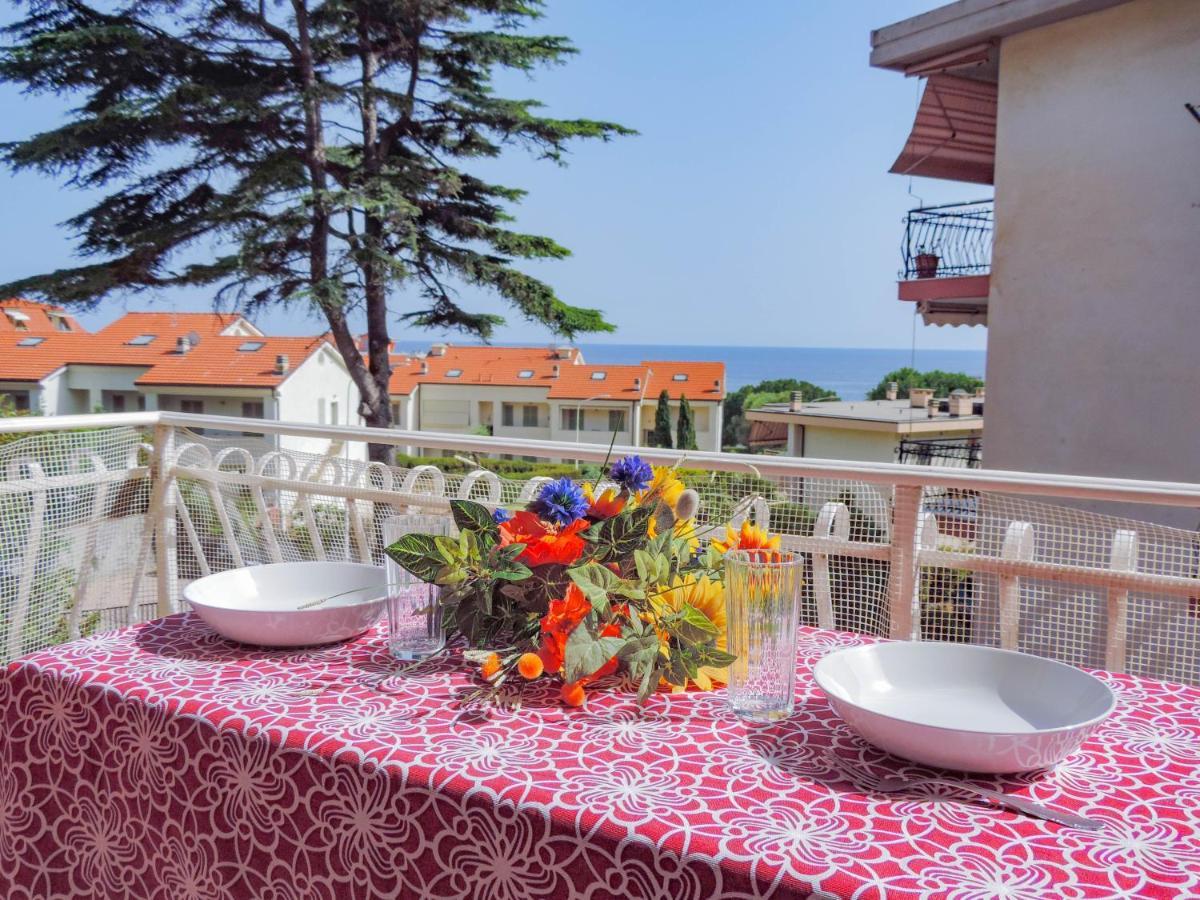 H11 Terrazzo Al Mare - Riva Ligure - Spiagge Daire Dış mekan fotoğraf