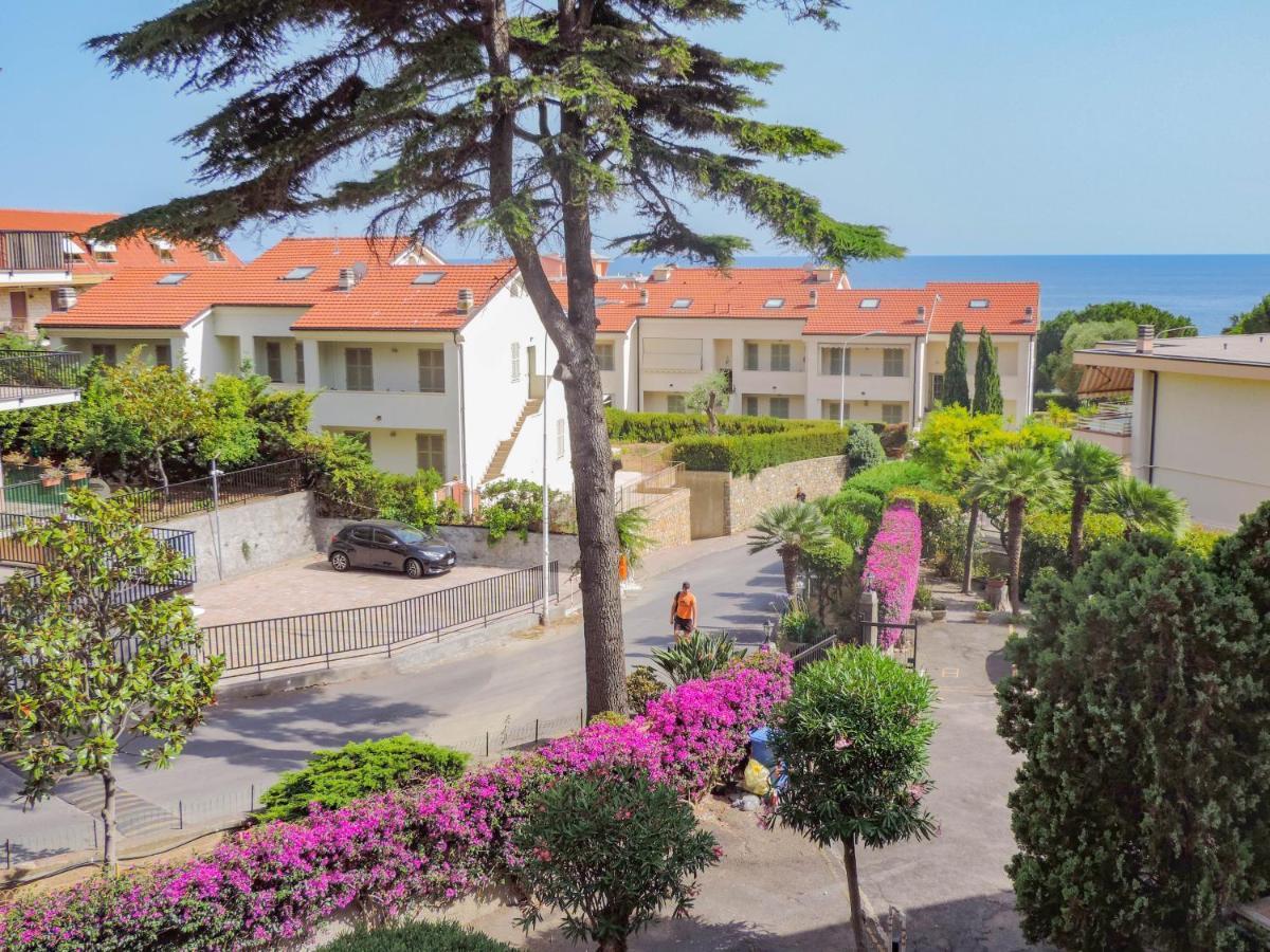 H11 Terrazzo Al Mare - Riva Ligure - Spiagge Daire Dış mekan fotoğraf