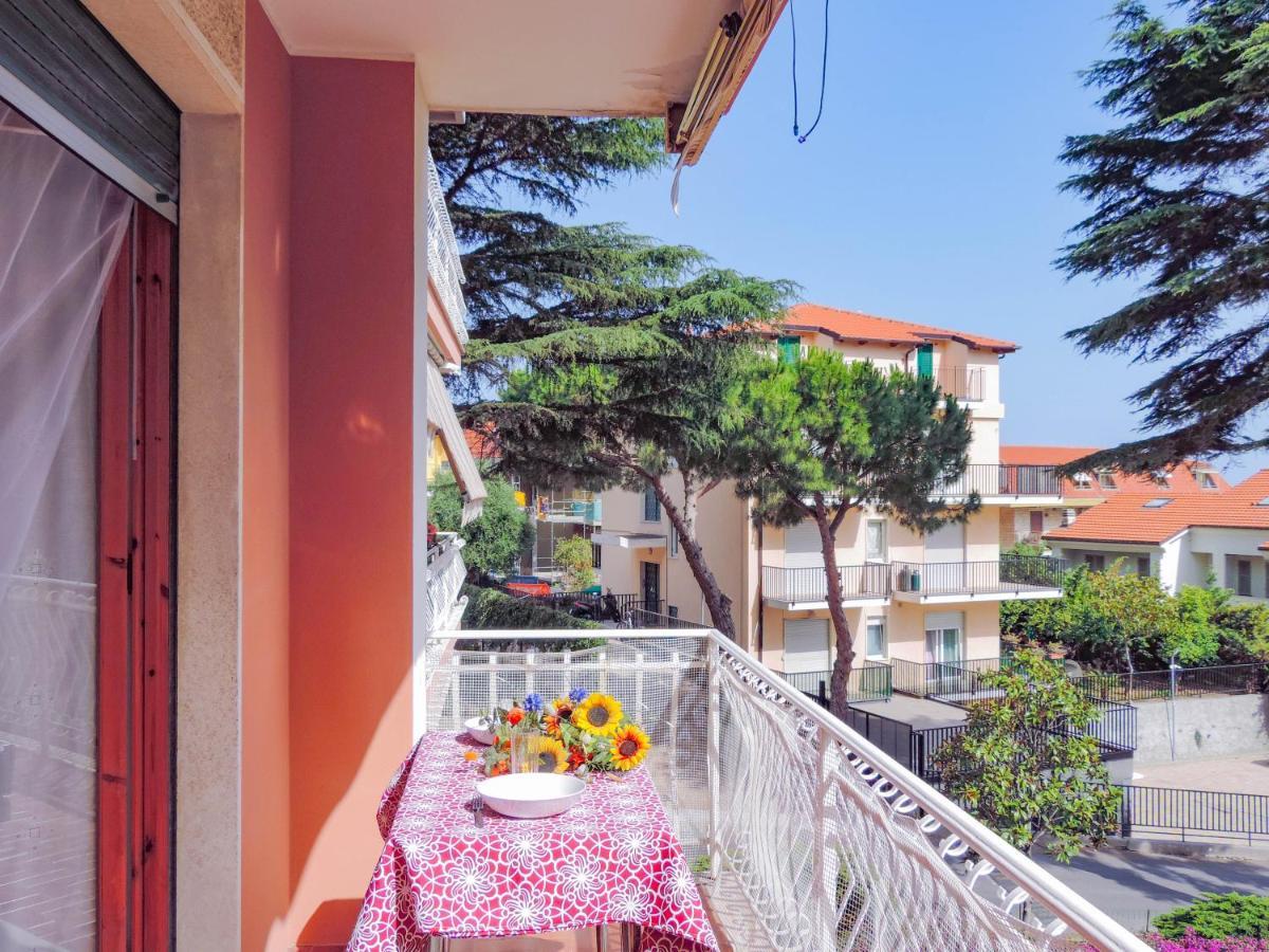H11 Terrazzo Al Mare - Riva Ligure - Spiagge Daire Dış mekan fotoğraf
